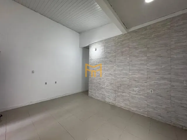 Casa 3 quartos e 1 banheiro, à venda, no bairro Guamá em Belém