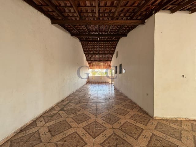 Casa com 398m² 3 quartos e 2 banheiros, à venda, no bairro Terras de São Francisco em Salto de Pirapora
