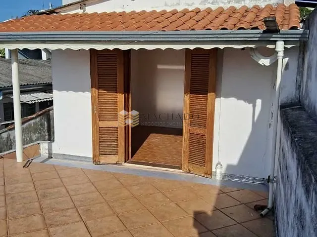 Casa 3 quartos e 2 banheiros, à venda, no bairro Vila Maringá em Jundiaí
