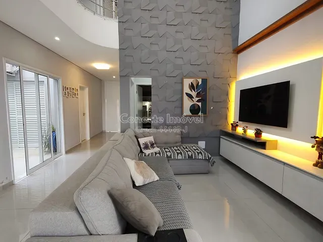 Casa com 270m² 3 quartos e 4 banheiros, à venda, no bairro Vila Jorge Zambon em Jaguariúna