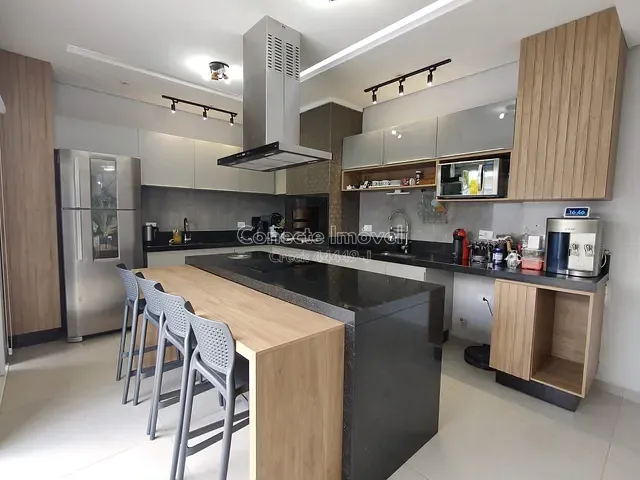 Casa com 270m² 3 quartos e 4 banheiros, à venda, no bairro Vila Jorge Zambon em Jaguariúna