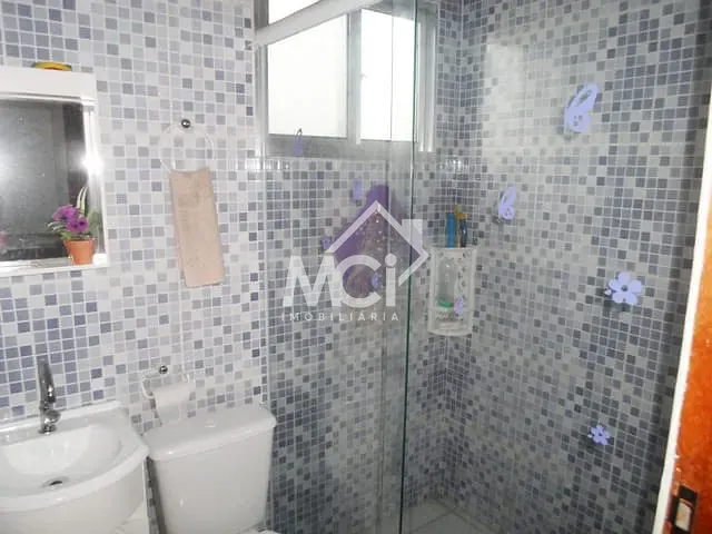 Casa com 350m² 3 quartos e 3 banheiros, à venda, no bairro Areal em Pelotas
