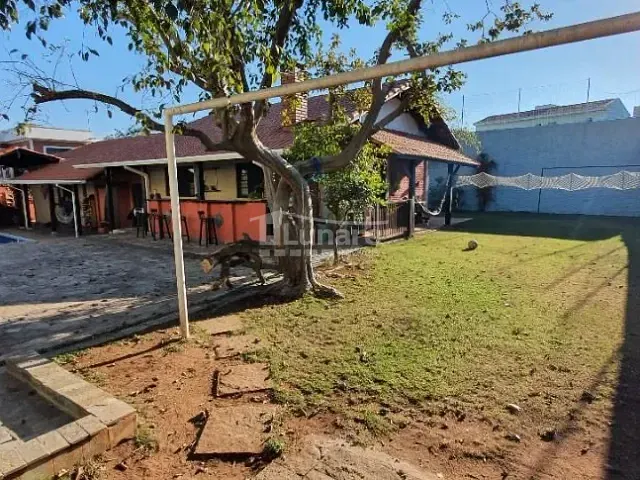 Casa com 800m² 5 quartos e 5 banheiros, à venda ou para alugar, no bairro Vila Suissa em Mogi das Cruzes