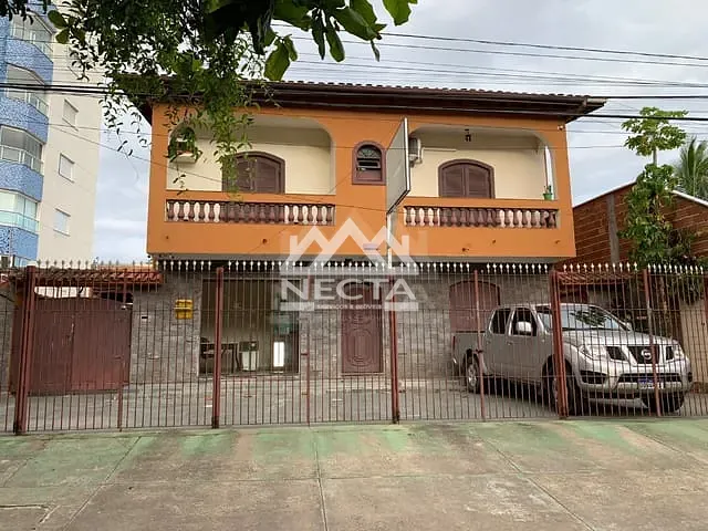 Casa com 75m² 2 quartos e 2 banheiros, para alugar, no bairro Prainha em Caraguatatuba