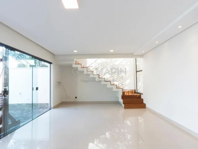 Casa com 180m² 3 quartos e 3 banheiros, para alugar, no bairro Terras de Santana II em Londrina