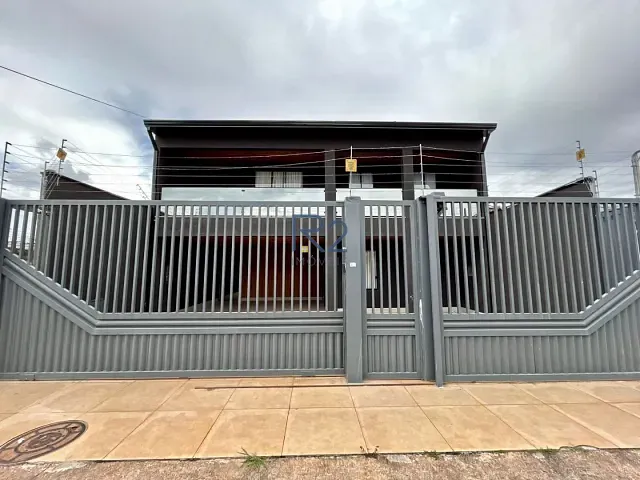 Casa com 250m² 3 quartos e 4 banheiros, à venda, no bairro Taguatinga Norte em Taguatinga