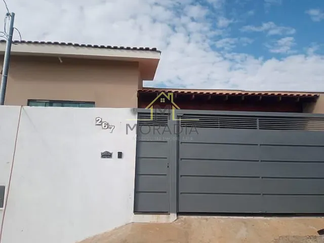 Casa com 300m² 3 quartos e 3 banheiros, à venda, no bairro Fazenda Planalto  em Guaxupé