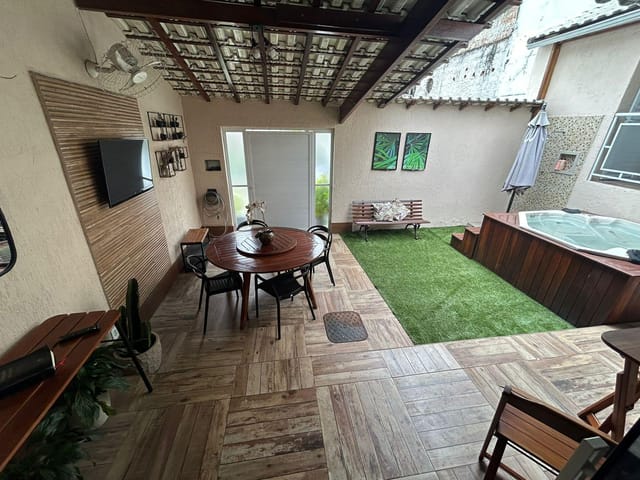 Casa com 90m² 2 quartos e 3 banheiros, à venda, no bairro Bangu em Rio de Janeiro