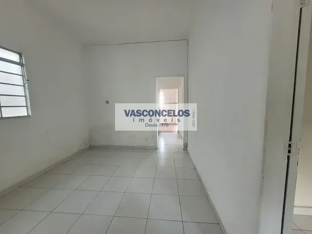 Casa com 100m² 2 quartos e 1 banheiro, para alugar, no bairro Jardim Bela Vista em São José dos Campos