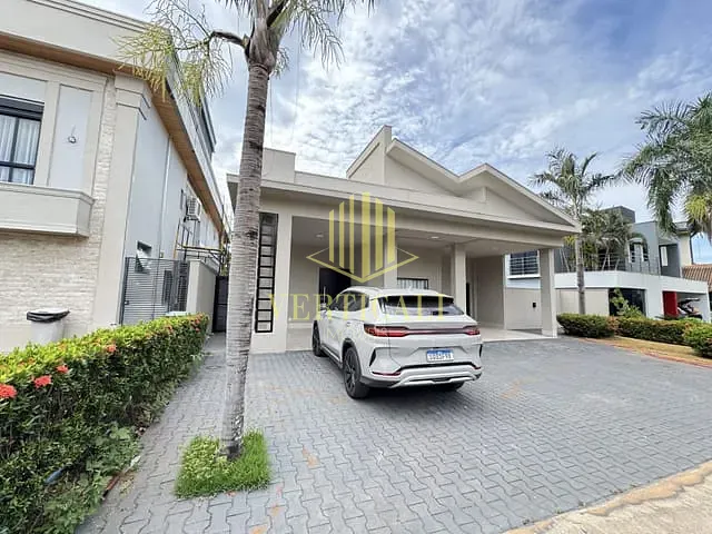 Casa com 250m² 3 quartos e 4 banheiros, para alugar, no bairro Ribeirão do Lipa em Cuiabá