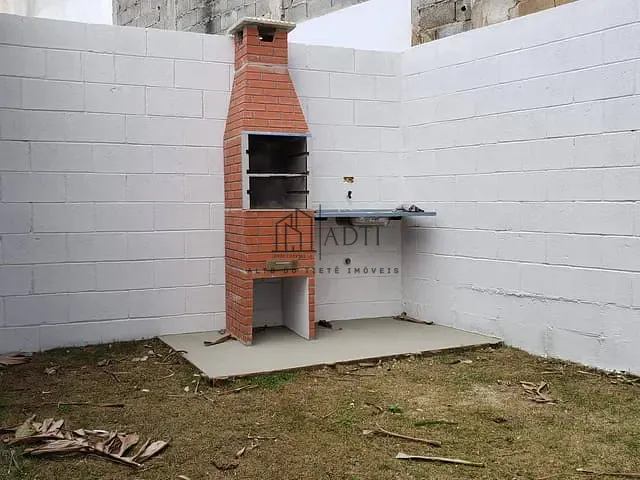 Casa com 150m² 2 quartos e 2 banheiros, à venda, no bairro Residencial Colinas em Mogi das Cruzes