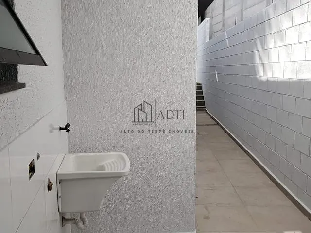 Casa com 150m² 2 quartos e 2 banheiros, à venda, no bairro Residencial Colinas em Mogi das Cruzes