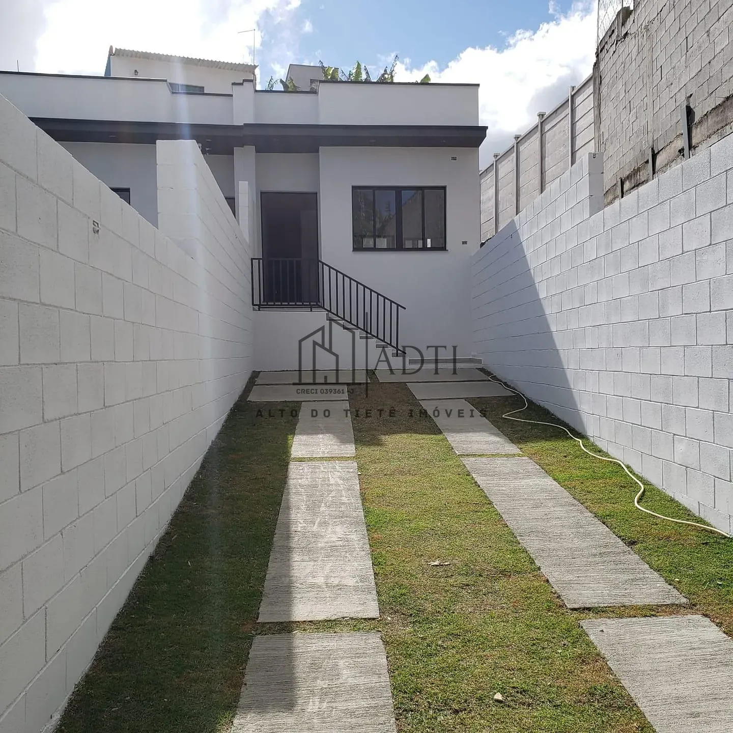 Casa, 2 quartos, 65 m² - Foto 1