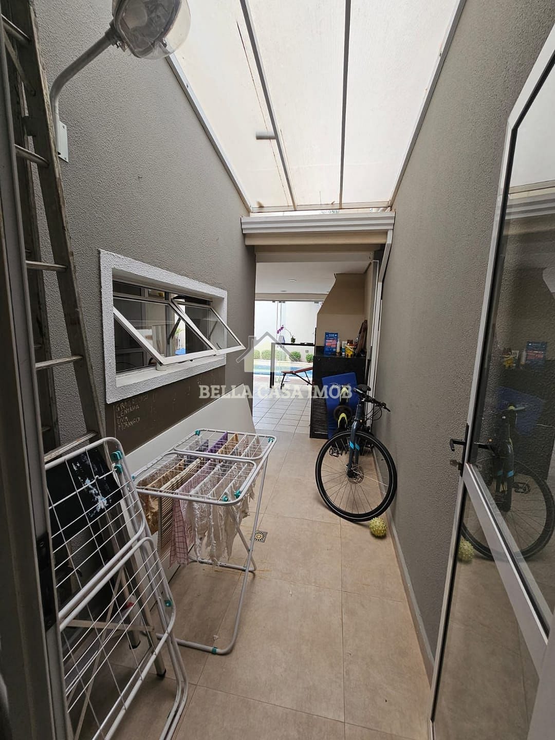 Casa à venda e aluguel com 3 quartos, 154m² - Foto 8