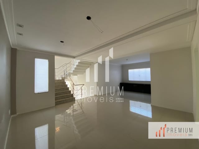 Casa com 279m² 3 quartos e 4 banheiros, à venda, no bairro OFICINAS em PONTA GROSSA
