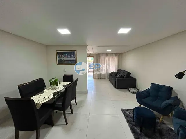 Casa com 160m² 3 quartos e 3 banheiros, à venda, no bairro Pinheiros em Londrina