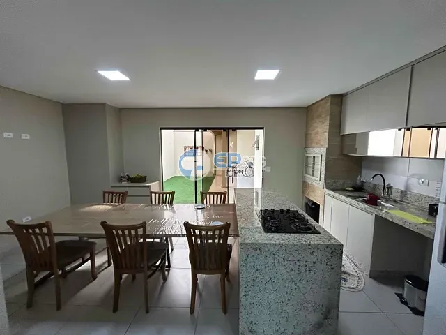 Casa com 160m² 3 quartos e 3 banheiros, à venda, no bairro Pinheiros em Londrina