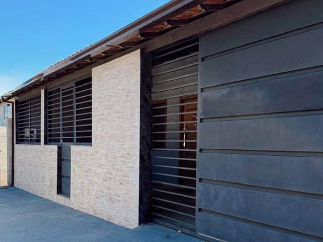 Casa 3 quartos e 2 banheiros, à venda, no bairro Mata da Serra em Serra