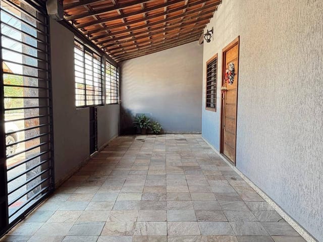 Casa 3 quartos e 2 banheiros, à venda, no bairro Mata da Serra em Serra