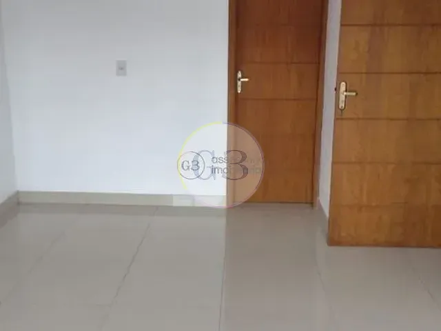 Casa 2 quartos e 2 banheiros, para alugar, no bairro Areal em Pelotas