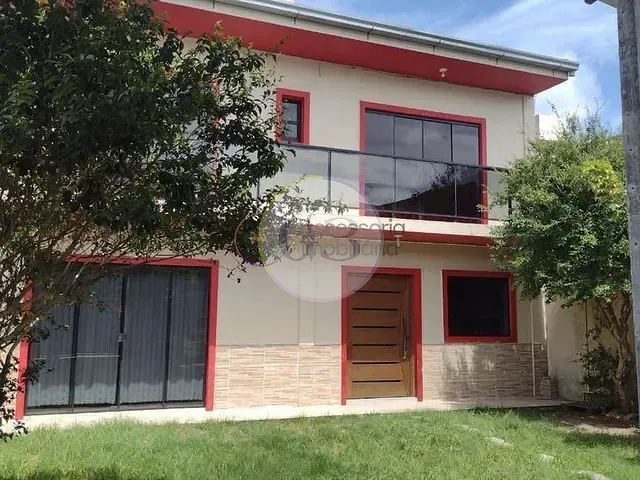 Casa 2 quartos e 2 banheiros, para alugar, no bairro Areal em Pelotas