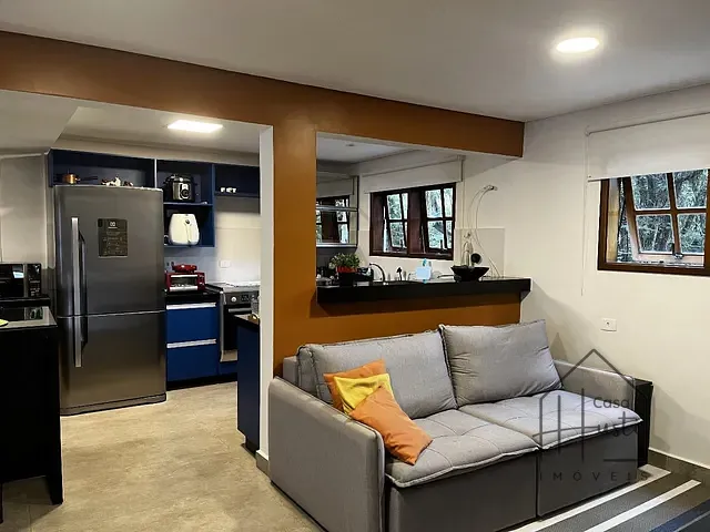 Casa com 400m² 4 quartos e 2 banheiros, à venda, no bairro Jardim das Flores em Cotia