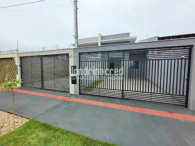 Casa com 150m² 3 quartos e 2 banheiros, à venda, no bairro Jardim Guararapes em Londrina