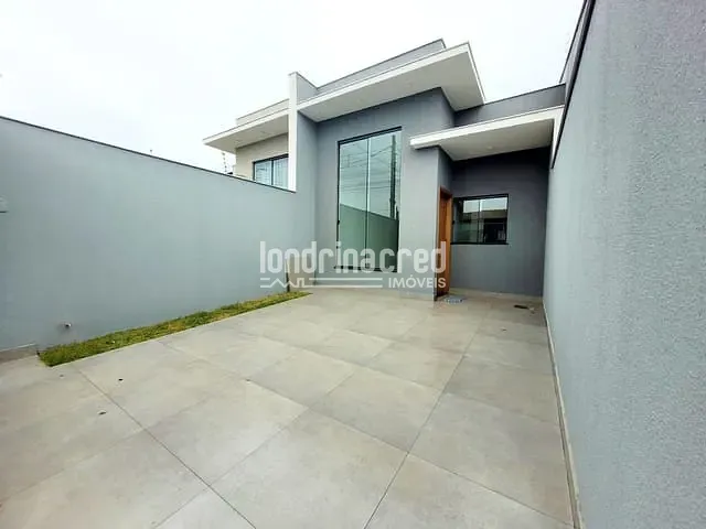 Casa com 150m² 3 quartos e 2 banheiros, à venda, no bairro Jardim Guararapes em Londrina