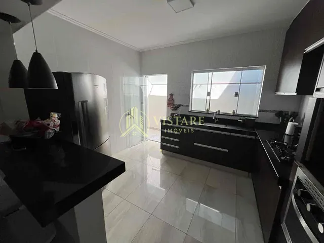 Casa com 130m² 3 quartos e 3 banheiros, à venda, no bairro Água Branca em Piracicaba