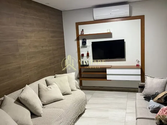 Casa com 130m² 3 quartos e 3 banheiros, à venda, no bairro Água Branca em Piracicaba