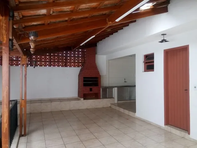 Sobrado com 300m² 2 quartos e 3 banheiros, à venda, no bairro Vila Regente Feijó em São Paulo