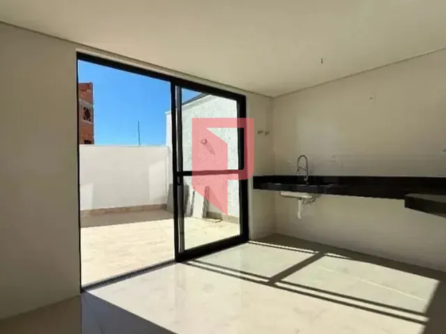 Casa 3 quartos e 3 banheiros, à venda, no bairro Caiçaras em Belo Horizonte