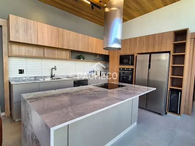 Casa 3 quartos e 5 banheiros, à venda, no bairro Fazenda Santa Lúcia em Americana