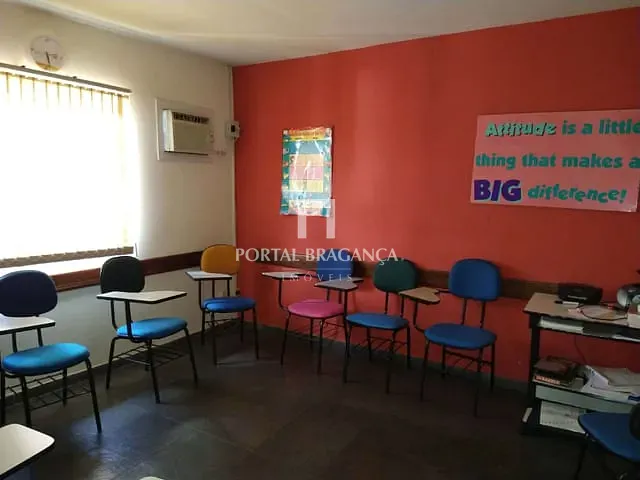Casa com 616m², à venda, no bairro Centro em Bragança Paulista