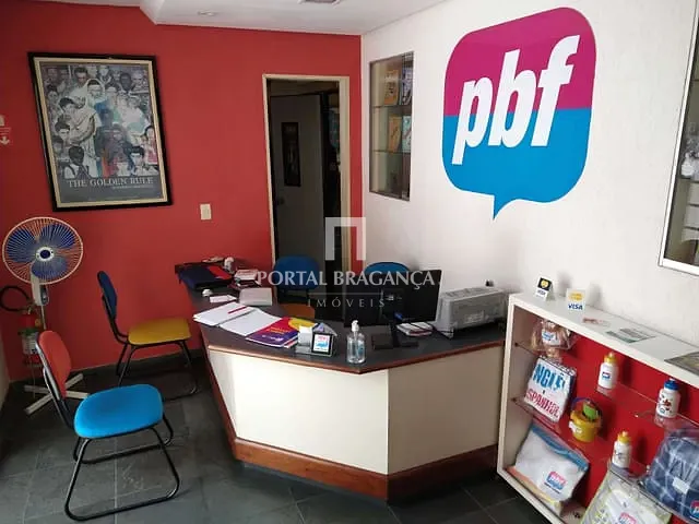 Casa com 616m², à venda, no bairro Centro em Bragança Paulista