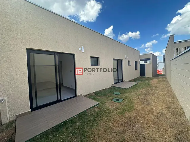 Casa com 289m² 3 quartos e 3 banheiros, à venda, no bairro Residencial Jardins Lyon em Aparecida de Goiânia