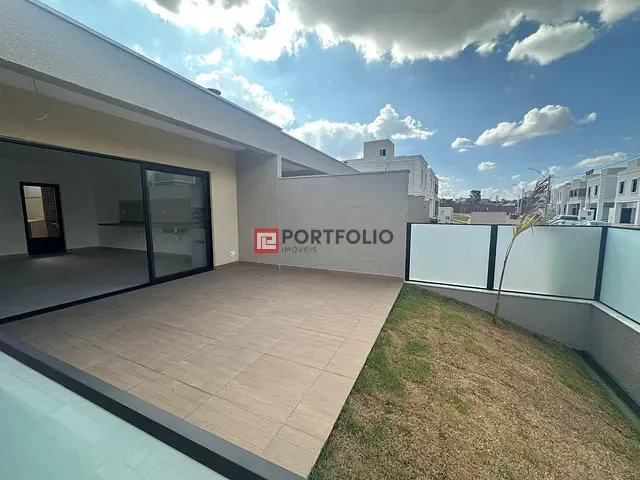 Casa com 289m² 3 quartos e 3 banheiros, à venda, no bairro Residencial Jardins Lyon em Aparecida de Goiânia