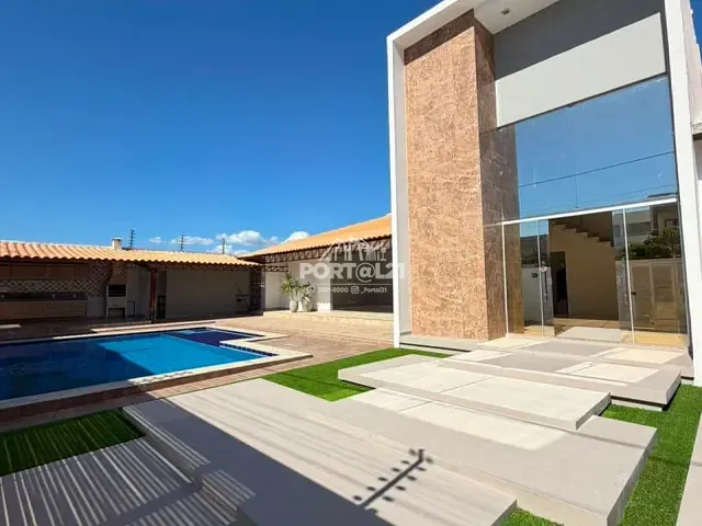 Casa 4 quartos e 6 banheiros, para alugar, no bairro Jatobá em Petrolina