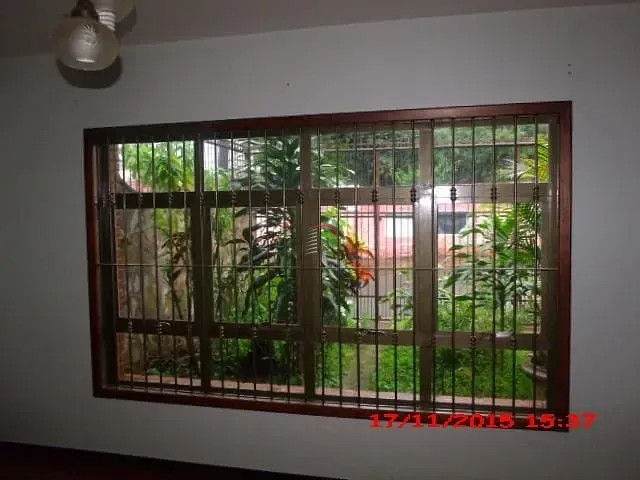 Casa com 300m² 4 quartos e 4 banheiros, à venda, no bairro Santa Rosa em Londrina