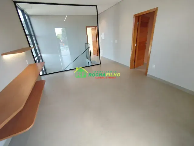 Casa com 479m² 4 quartos e 3 banheiros, à venda, no bairro Ininga em Teresina