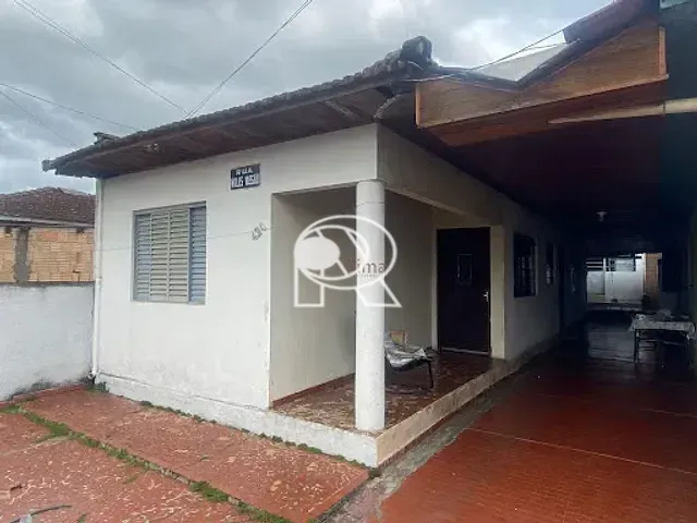 Casa 6 quartos e 3 banheiros, à venda, no bairro Vila Ponce em Registro