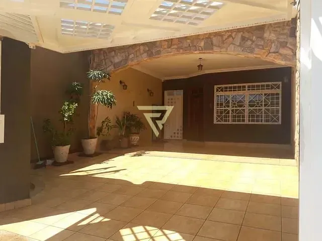 Casa com 300m² 3 quartos e 3 banheiros, à venda, no bairro Vila Monte Alegre em Ribeirão Preto