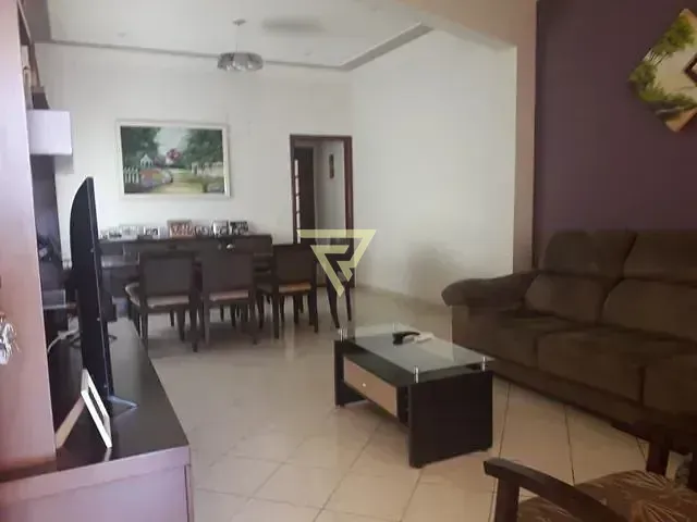 Casa com 300m² 3 quartos e 3 banheiros, à venda, no bairro Vila Monte Alegre em Ribeirão Preto