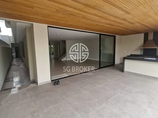 Casa 4 quartos e 6 banheiros, à venda, no bairro Barra da Tijuca em Rio de Janeiro