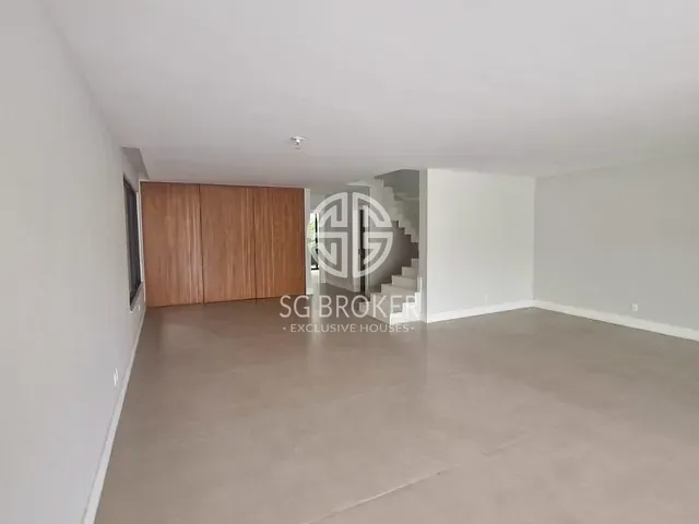 Casa 4 quartos e 6 banheiros, à venda, no bairro Barra da Tijuca em Rio de Janeiro