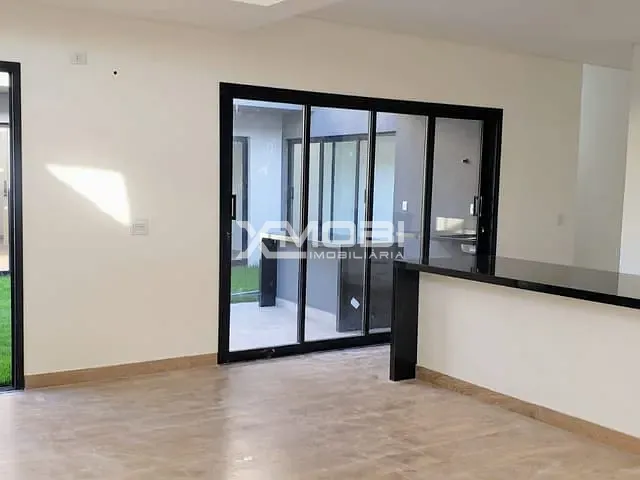 Casa com 307m² 3 quartos e 5 banheiros, à venda, no bairro Gramadão em Jundiaí