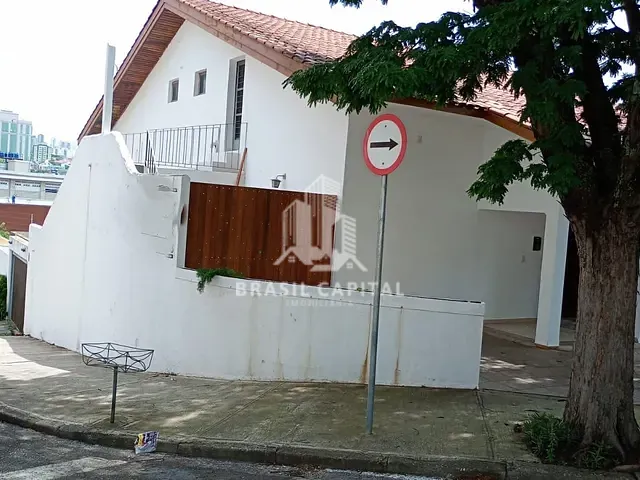Casa à venda ou para alugar, no bairro Jardim Panorama em Sorocaba
