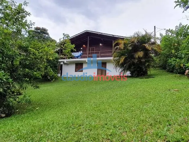 Casa 2 quartos e 3 banheiros, à venda, no bairro Vila de Maringá em Itatiaia