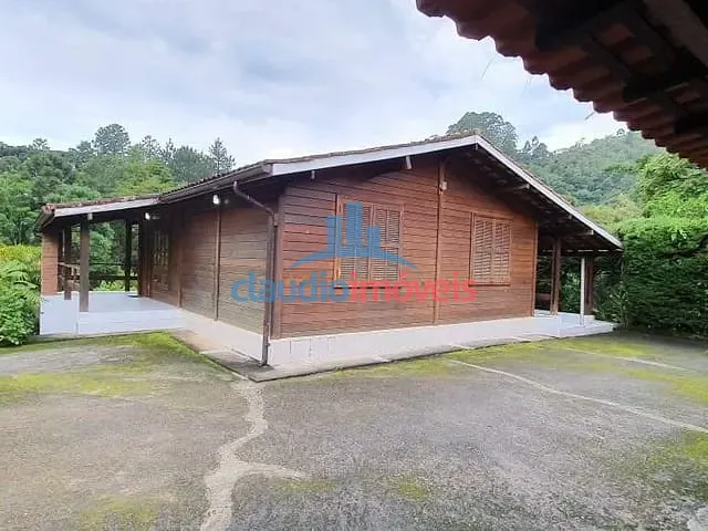 Casa 2 quartos e 3 banheiros, à venda, no bairro Vila de Maringá em Itatiaia