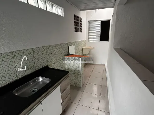 Casa 1 quarto e 1 banheiro, para alugar, no bairro Jardim São Camilo em Sorocaba